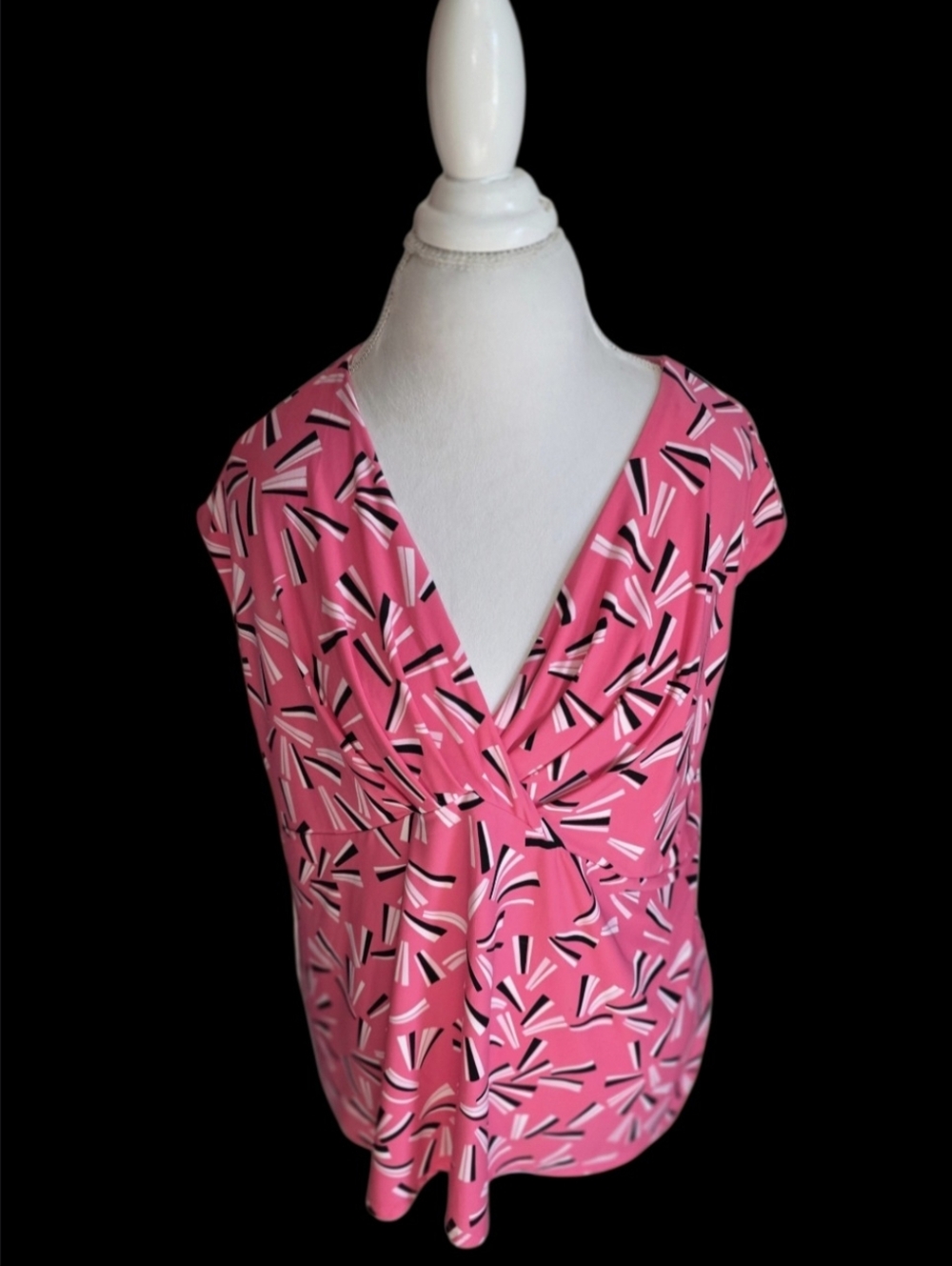 💓 Anne Klein Pink Abstract Print V-Neck Cap Sleeve Top